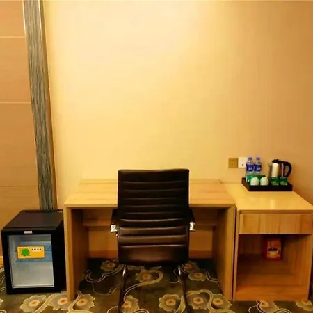 Greentree Ningbo Hangzhou Wan New District Lishi Square Business Hotel