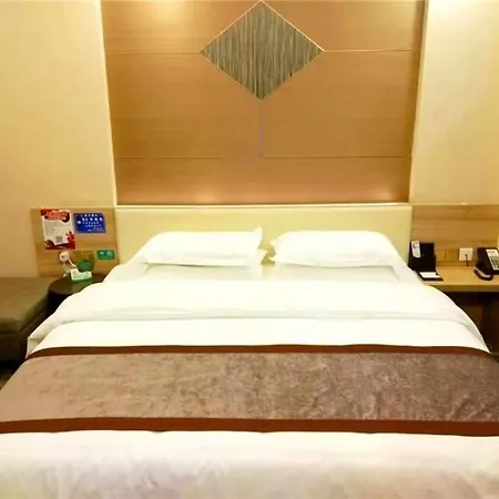 Greentree Ningbo Hangzhou Wan New District Lishi Square Business Hotel