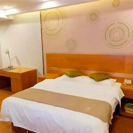 Greentree Ningbo Hangzhou Wan New District Lishi Square Business 3* Juechuan